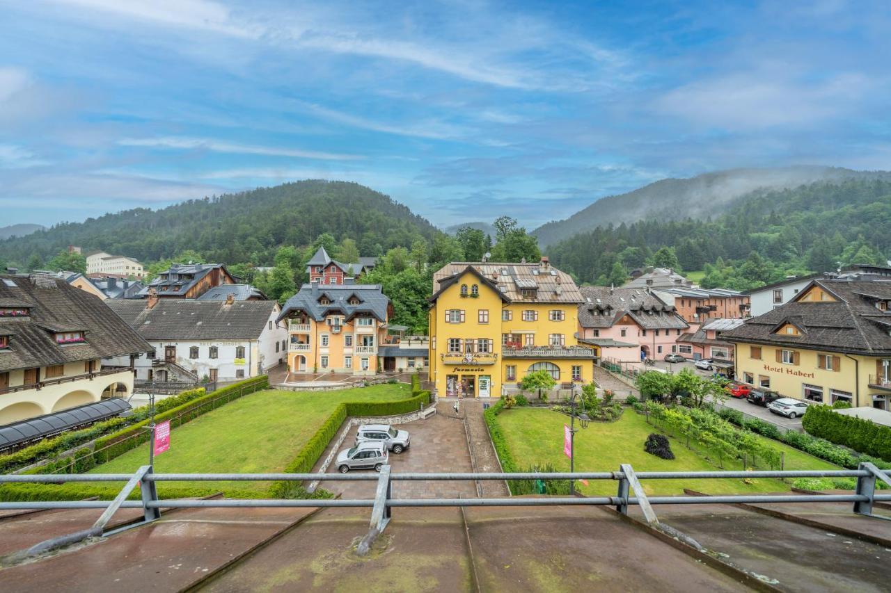 Penthouse Vista Monte Priesnig Apartment